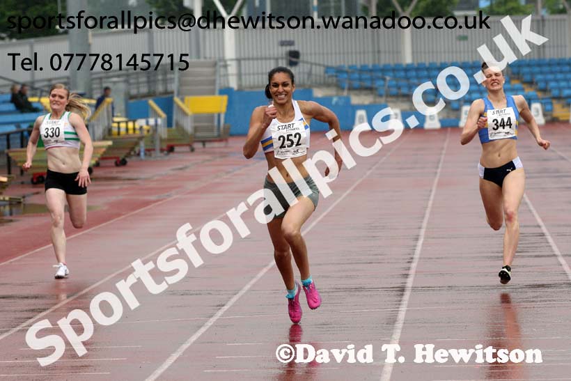 Senior womens 400 metres, Northern Championships, Sport City, Manchester. Photo: David T. Hewitson/Sports for All Pics